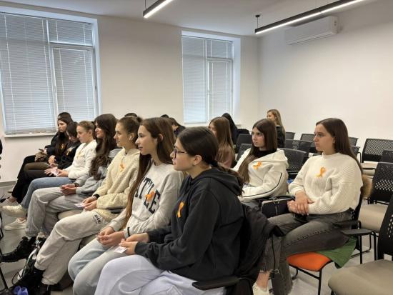 Activitate de prevenire a violenței bazate pe gen cu tinerele de la Colegiul „Iulia Hasdeu” din Cahul