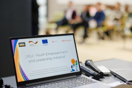 Tineret, Leadership comunitar și Voluntariat