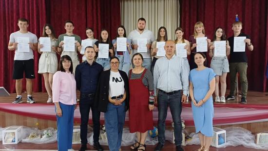 Tinerii față în față cu autoritățile: dialoguri locale în sud
